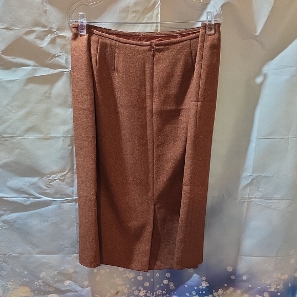 Le Suit Brown Blazer and Skirt Set  12E - Picture 5 of 5